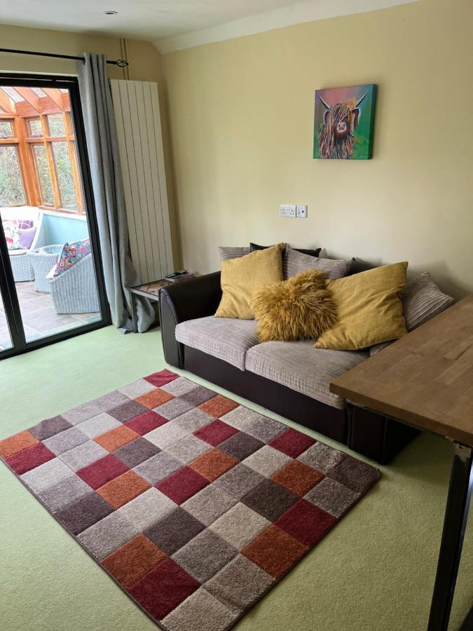 Willow Lodge Абъргавени Екстериор снимка